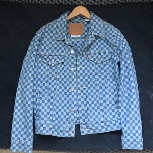Levi’s Checkered Denim Jacket Small